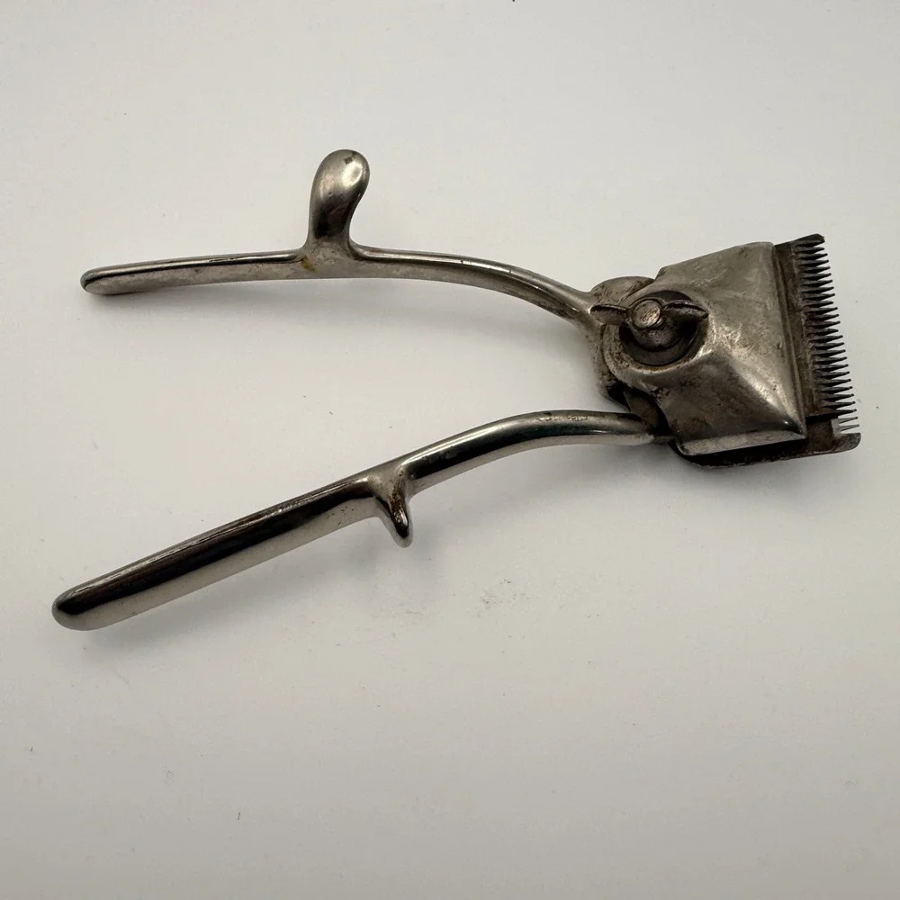 Vintage Ace Allover Mfg Co Manual Hair Clippers Hand Crank Silver Metal USA Made
